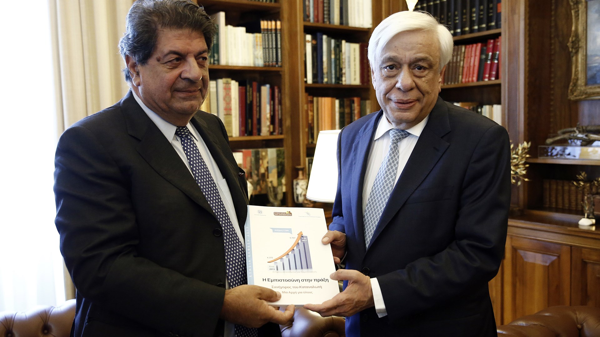 Με τον Πρόεδρο της Δημοκρατίας συναντήθηκε ο Συνήγορος του Καταναλωτή