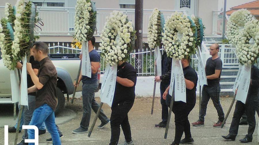 Ράγισαν καρδιές στην κηδεία του ΕΠΟΠ στον Έβρο – ΦΩΤΟ