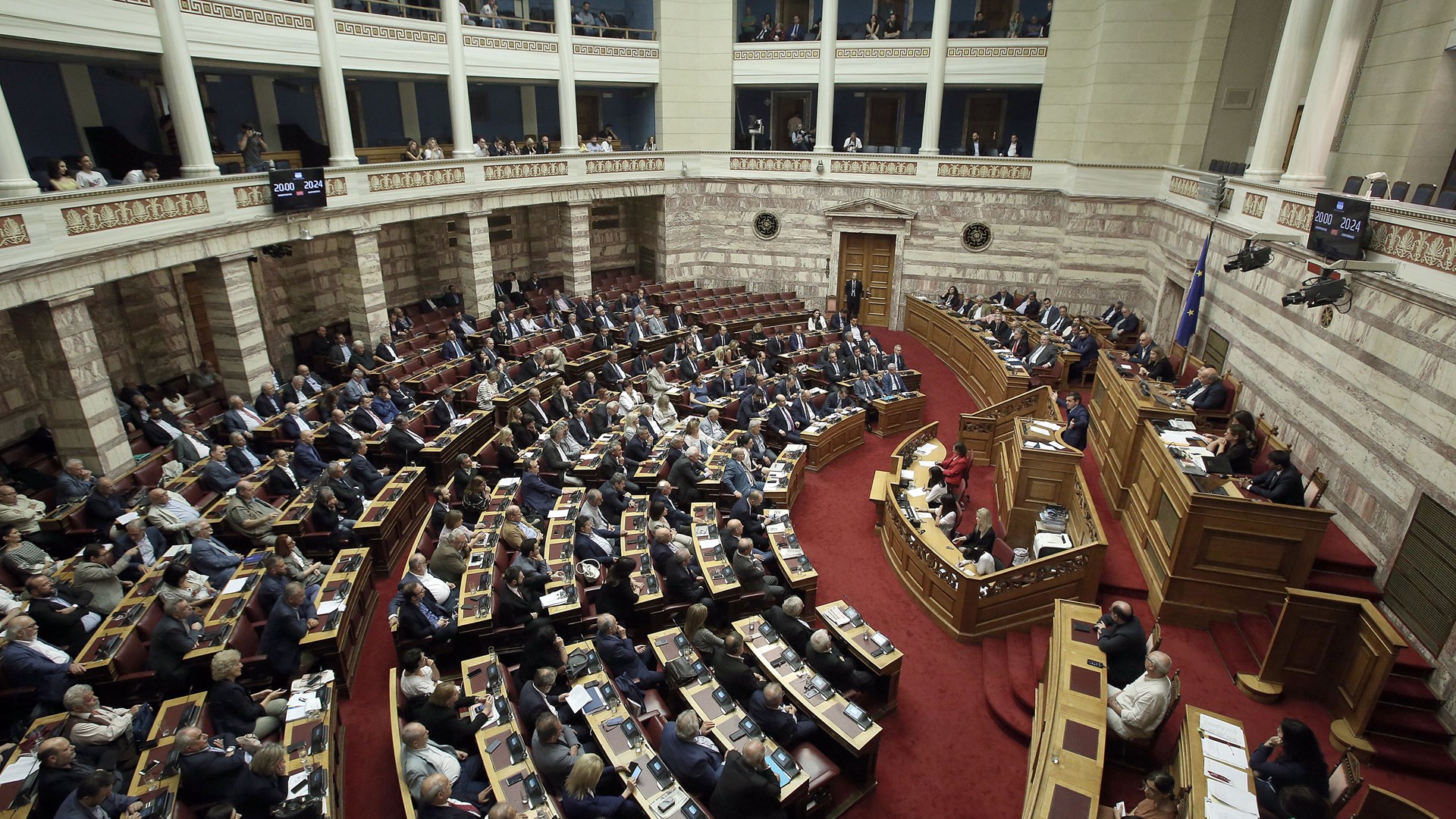 Κυβερνητικός αξιωματούχος: «Η κυβέρνηση επιβεβαίωσε την εμπιστοσύνη της εθνικής αντιπροσωπείας»