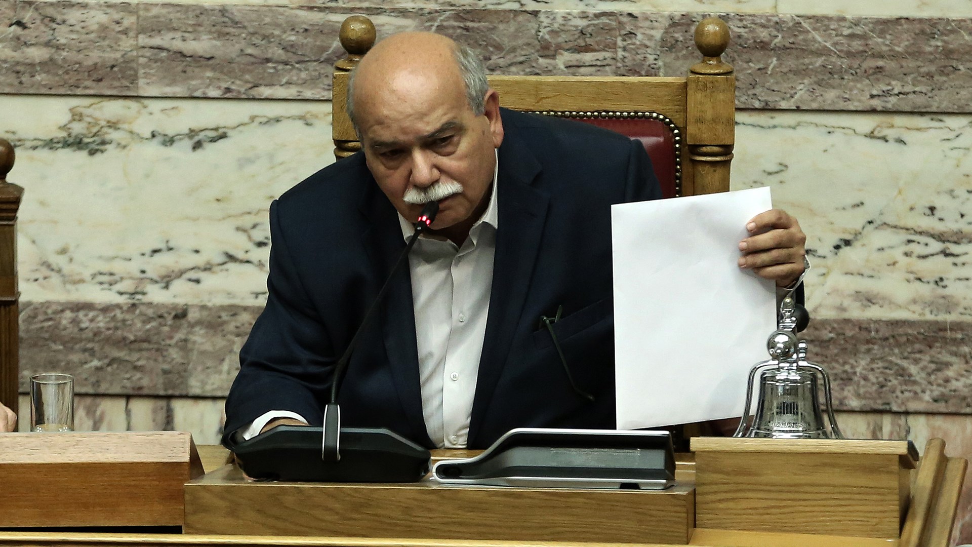 Καταγγελία – βόμβα Βούτση: Οργανωμένο σχέδιο επίθεσης στη Βουλή από τα Τάγματα Εφόδου της Χρυσής Αυγής