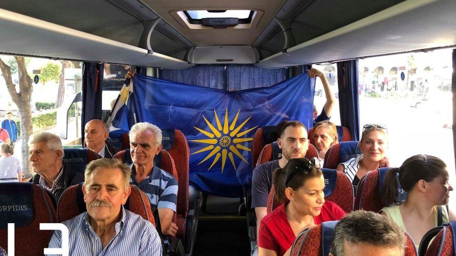 Δεκάδες λεωφορεία αναχώρησαν από την Θεσσαλονίκη για τις Πρέσπες – ΦΩΤΟ – ΒΙΝΤΕΟ