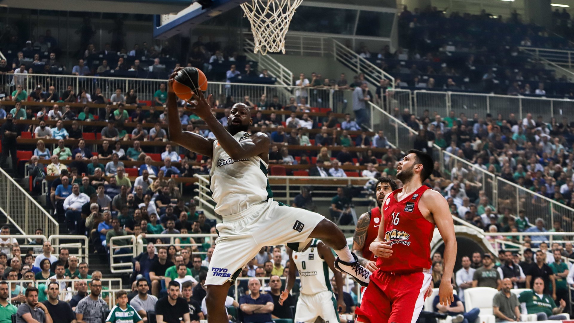 Παναθηναϊκός – Ολυμπιακός 60-50 (30′)