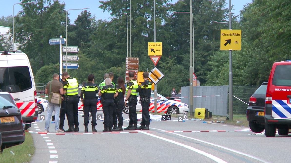 Ολλανδία: Λεωφορείο χτύπησε ανθρώπους κατά τη διάρκεια συναυλίας – Ένας νεκρός και τρεις τραυματίες – ΦΩΤΟ