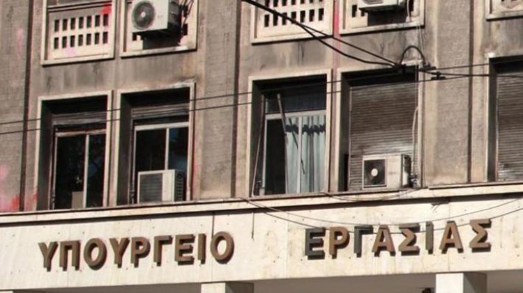 668 νέες συμβάσεις σε φορείς του υπουργείου Εργασίας