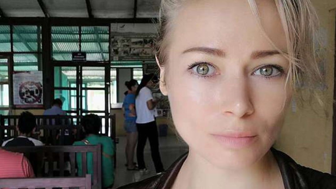 Την βίασαν ομαδικά και την παράτησαν σε μια λίμνη γιατί νόμιζαν ότι ήταν νεκρή – Η ξανθιά καλλονή έζησε και… – ΦΩΤΟ