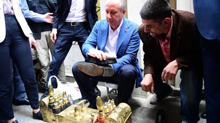 Μέχρι και… παπούτσια καθαρίζει ο Ιντζέ για την Προεδρία- ΒΙΝΤΕΟ