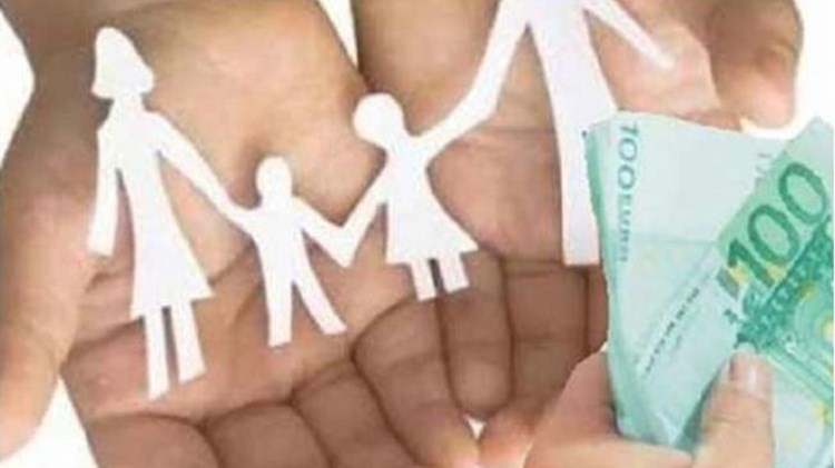 Επίδομα παιδιού: Έως αύριο οι αιτήσεις για τη β’ δόση