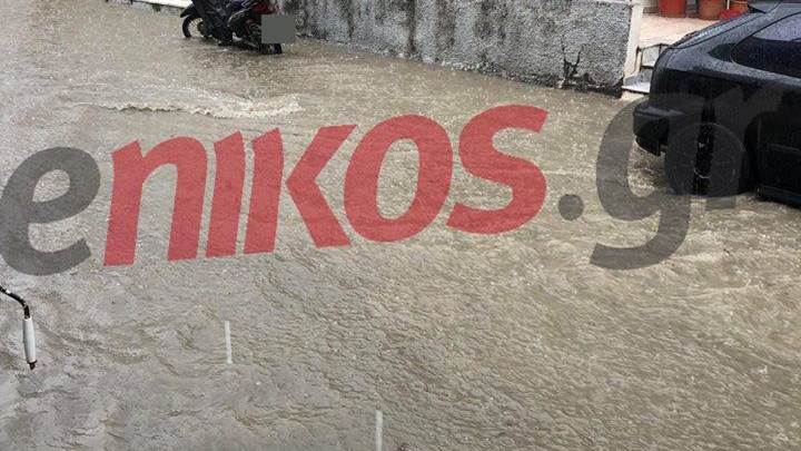 Σφοδρή καταιγίδα στην Αφάντου της Ρόδου – Πλημμύρισαν οι δρόμοι  – ΒΙΝΤΕΟ αναγνώστη