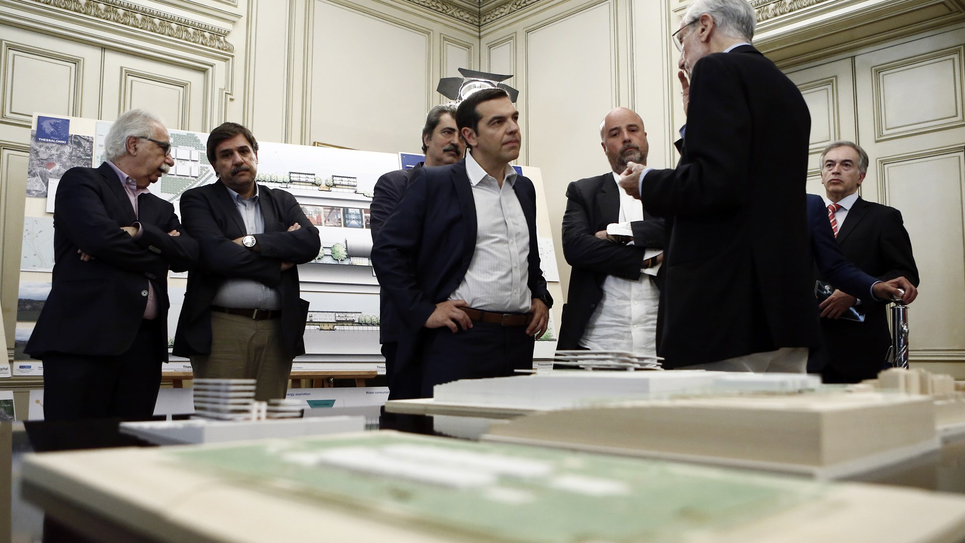 Τσίπρας: Περιμένουμε αύριο μια απόφαση για τη ρύθμιση του χρέους που θα σηματοδοτήσει το τέλος της λιτότητας