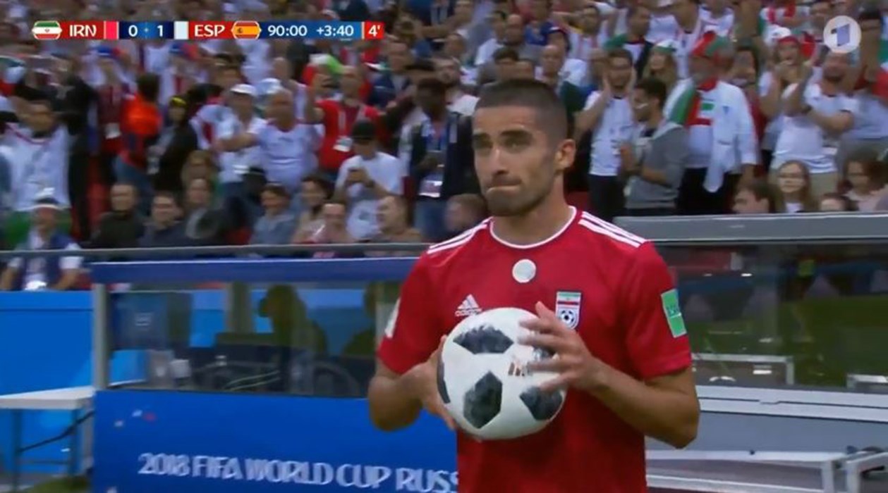 Το πιο αστείο πλάγιο άουτ στην ιστορία του Παγκοσμίου Κυπέλλου- ΒΙΝΤΕΟ