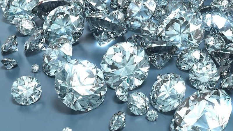 Το πουγκί που “τρέλανε” τους ληστές  – Είχε μέσα 42 άκοπα διαμάντια – Έτριβαν τα μάτια τους οι κακοποιοί