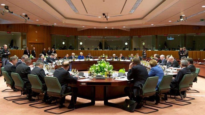 Δείτε ΑΠΕΥΘΕΙΑΣ τις αφίξεις των υπουργών Οικονομικών στο Eurogroup