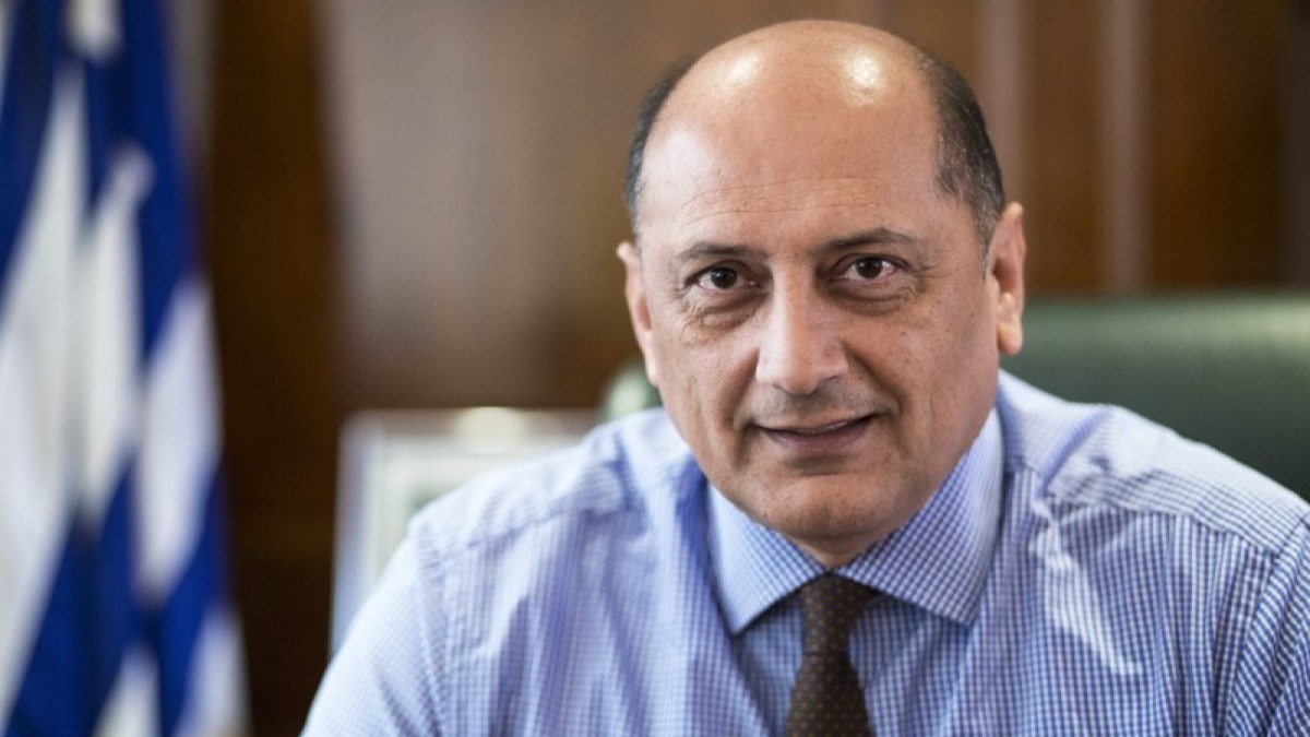 Στο ΣτΕ προσέφυγε ο Μαντούβαλος για την προσωρινή παύση που του έχει επιβληθεί