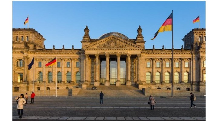 Δεν φαντάζεστε πόσα λεφτά κέρδισε η Γερμανία από την ελληνική οικονομική κρίση