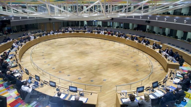 Financial Times – Ιστορική η συμφωνία για το ελληνικό χρέος