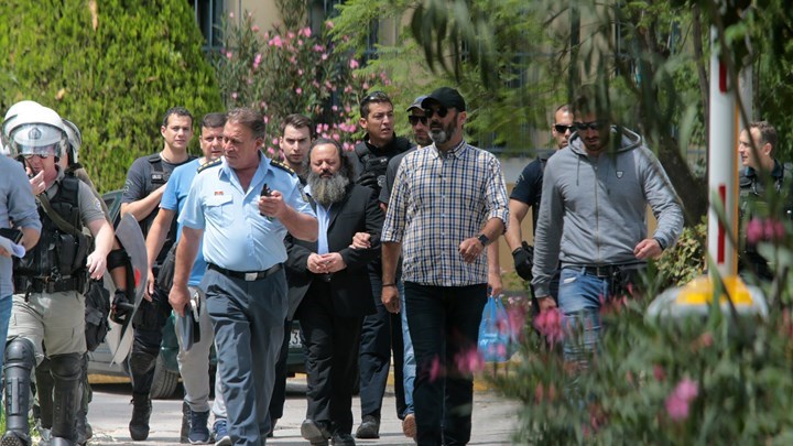 Σώρρας: Με καταδιώκει η ίδια η χώρα μου – Τι δήλωσε ο δικηγόρος του – ΒΙΝΤΕΟ