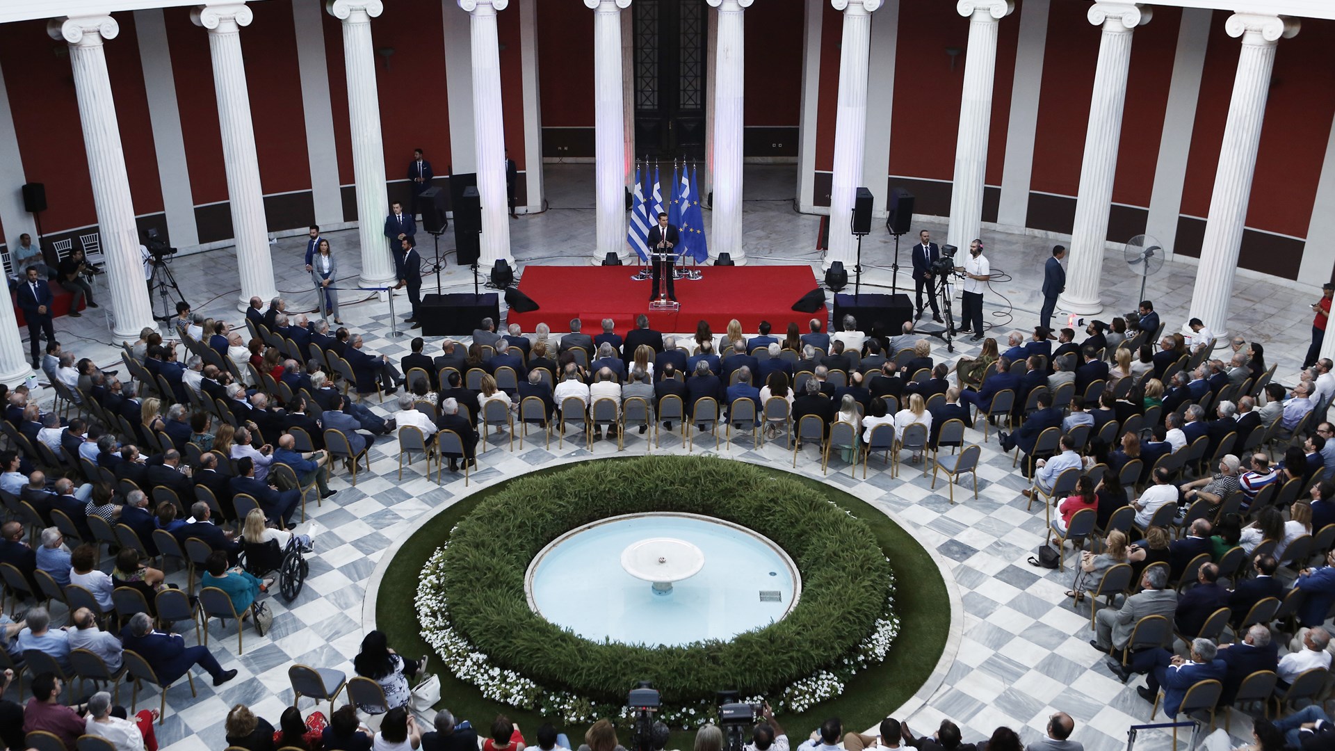 Γιατί ο Τσακαλώτος δεν ήταν στο Ζάππειο – Τι είπε ο Αλέξης Τσίπρας – ΒΙΝΤΕΟ