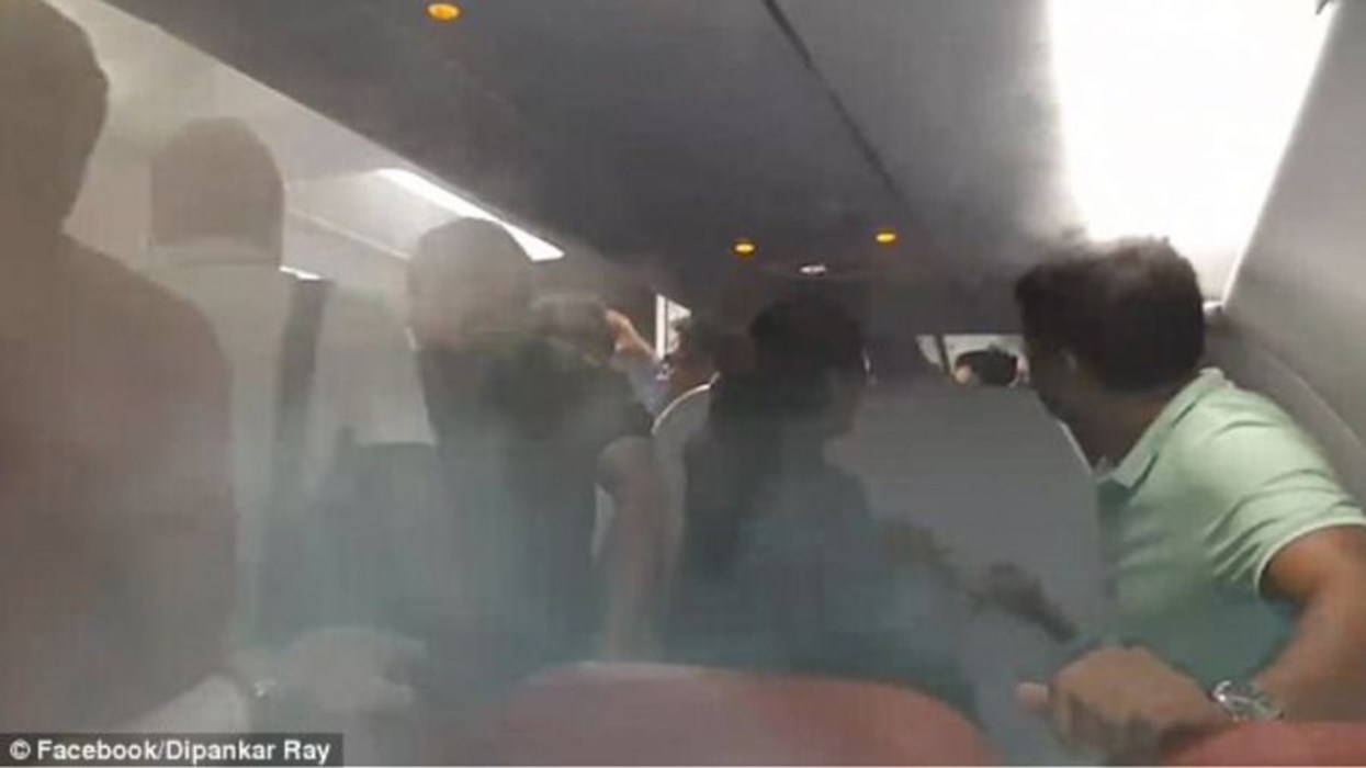 Πιλότος «έπνιξε» τους επιβάτες με το air condition επειδή δεν κατέβαιναν από το αεροσκάφος – ΒΙΝΤΕΟ