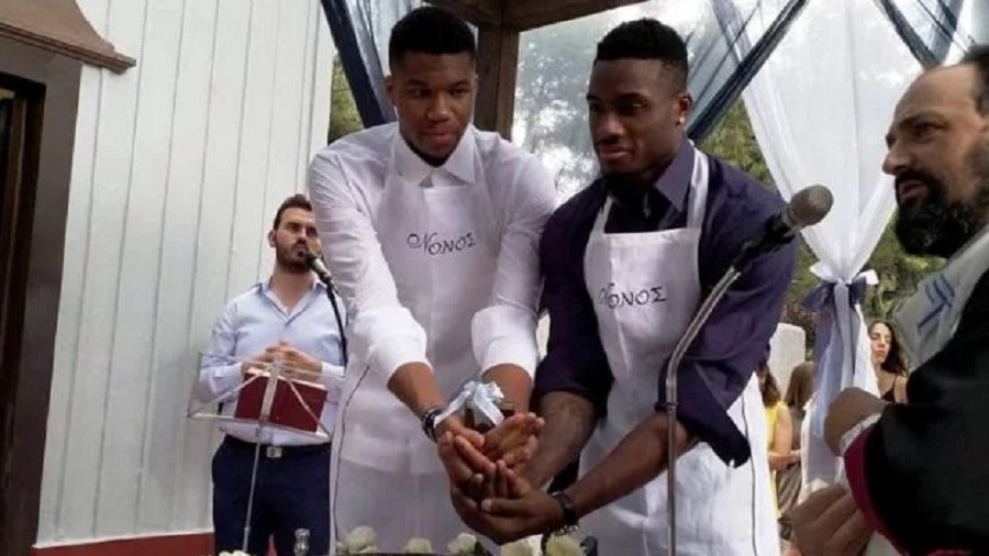 Γιάννης και Θανάσης Αντετοκούνμπο έγιναν νονοί – ΒΙΝΤΕΟ – ΦΩΤΟ