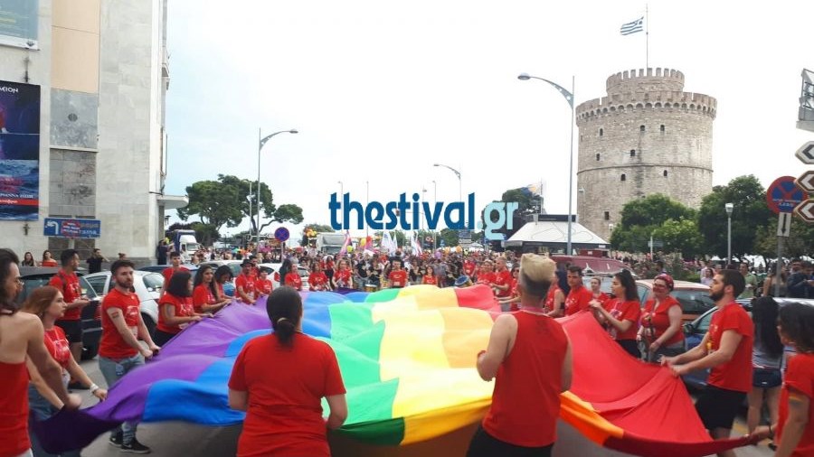 Χρώματα και χορός στην παρέλαση του 7ου Thessaloniki Pride – ΒΙΝΤΕΟ – ΦΩΤΟ