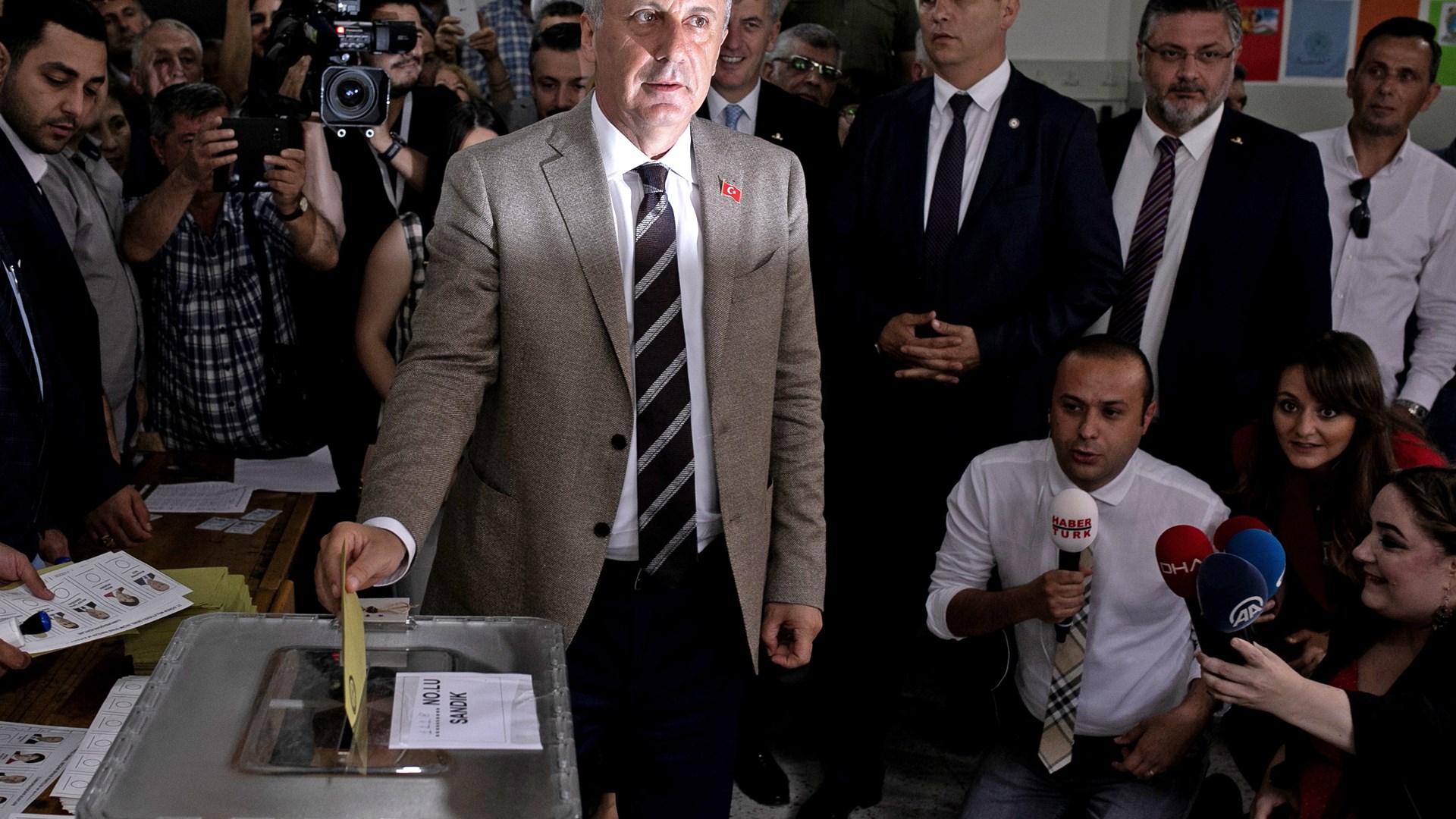 Ψήφισε ο Ιντζέ- Στην Άγκυρα θα μάθει το αποτέλεσμα