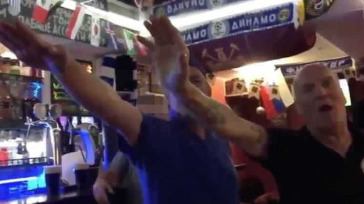 Σάλος με Άγγλους φιλάθλους να χαιρετούν ναζιστικά στη Ρωσία – ΒΙΝΤΕΟ