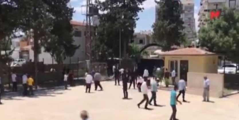 Αιματοβαμμένες εκλογές στην Τουρκία: Μαχαιρώθηκε υποστηρικτής του φιλοκουρδικού κόμματος