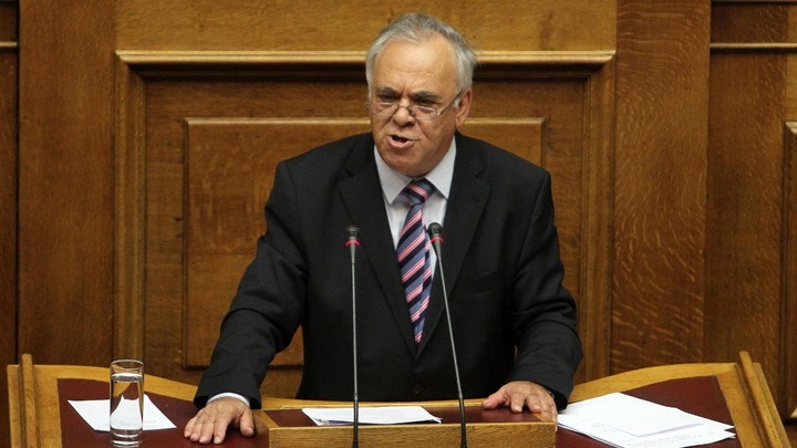 Δραγασάκης: Πρέπει να μειώσουμε δραστικά τα “κόκκινα” δάνεια μόνοι μας – Διαφορετικά θα μας το επιβάλλει η ΕΕ