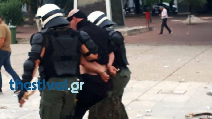 Πέντε συλλήψεις για τα επεισόδια στη Θεσσαλονίκη