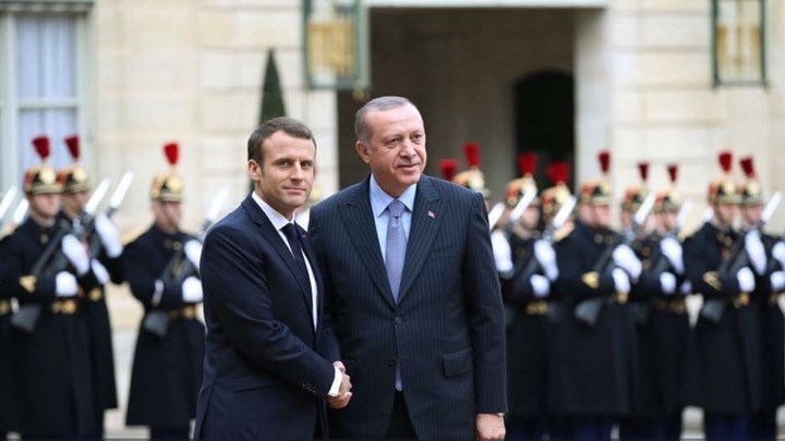Ο Μακρόν συνεχάρη τον Ερντογάν – Ζήτησε ψυχραιμότερο διάλογο μεταξύ Άγκυρας-ΕΕ