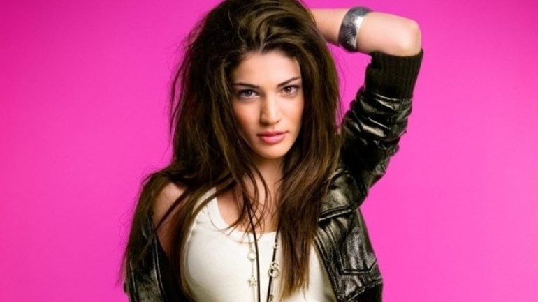 Η Ήβη Αδάμου δημοσίευσε την πρώτη φωτογραφία της κόρης της