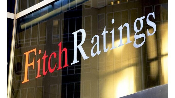 Fitch: Η υβριδική “καθαρή” έξοδος της Ελλάδας από τα μνημόνια