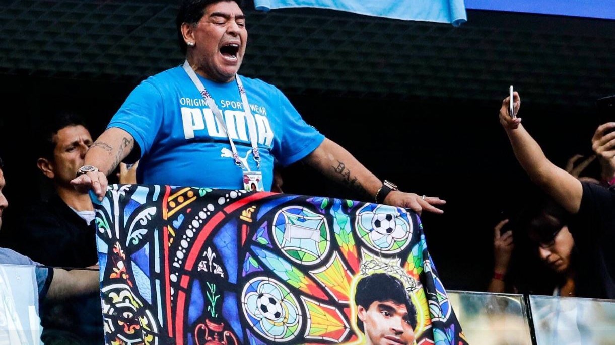 Στο νοσοκομείο ο Ντιέγκο Μαραντόνα – ΒΙΝΤΕΟ – ΦΩΤΟ