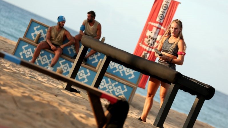 Η Κατερίνα Δαλάκα στους τέσσερις του ημιτελικού του Survivor – ΒΙΝΤΕΟ