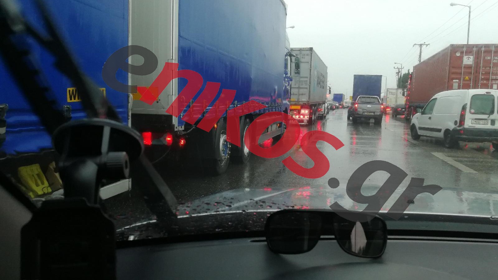 Κυκλοφοριακό κομφούζιο στην Εθνική Οδό Αθηνών-Κορίνθου – ΤΩΡΑ – ΦΩΤΟ αναγνώστη