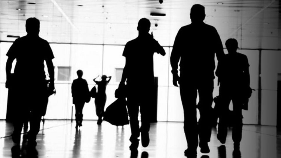 Κόντρα υπουργείου Εργασίας – ΣΕΒ για τις εργολαβίες