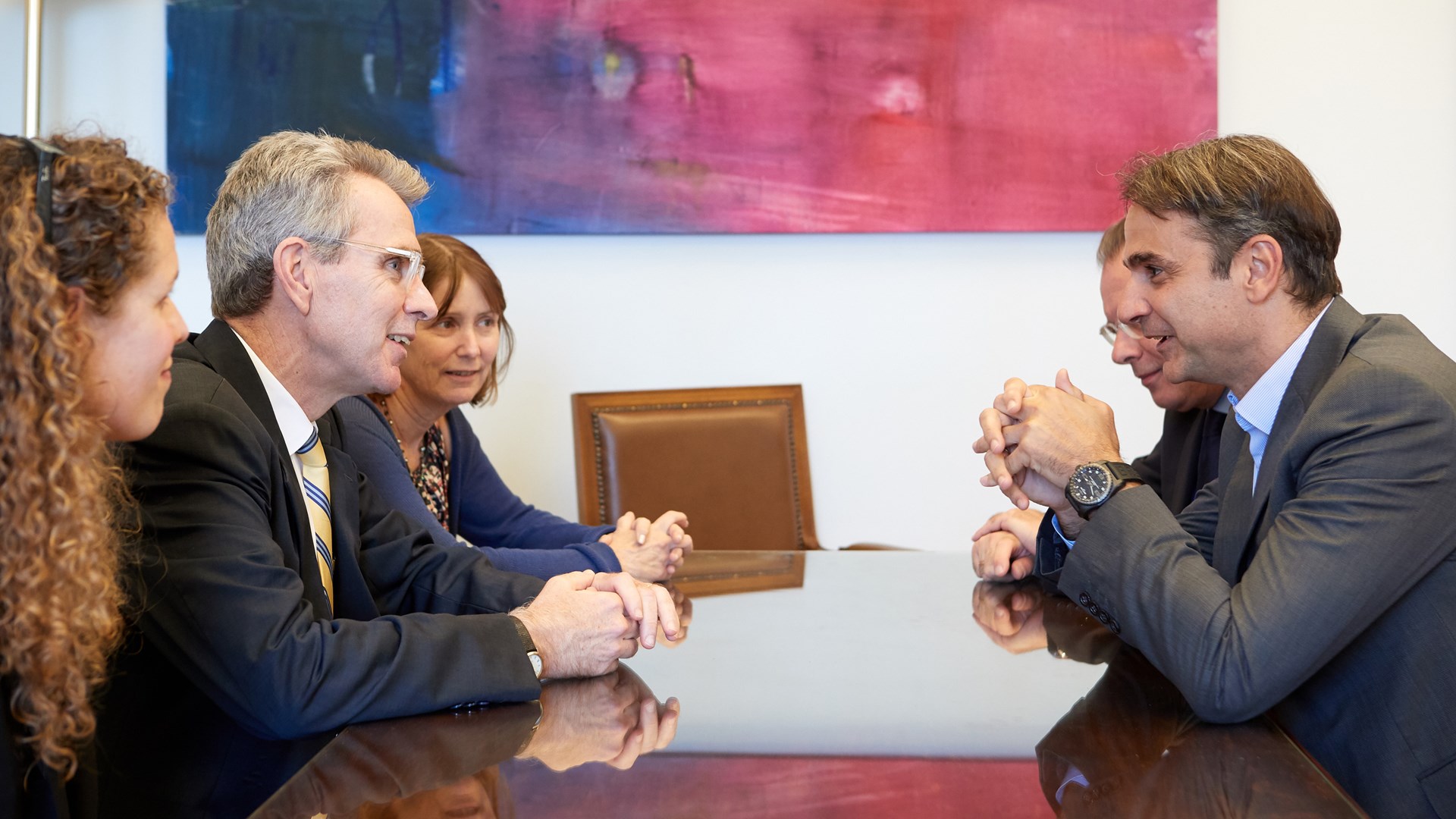 Τετ α τετ Μητσοτάκη με την αναπληρωτή υφυπουργό Εξωτερικών των ΗΠΑ