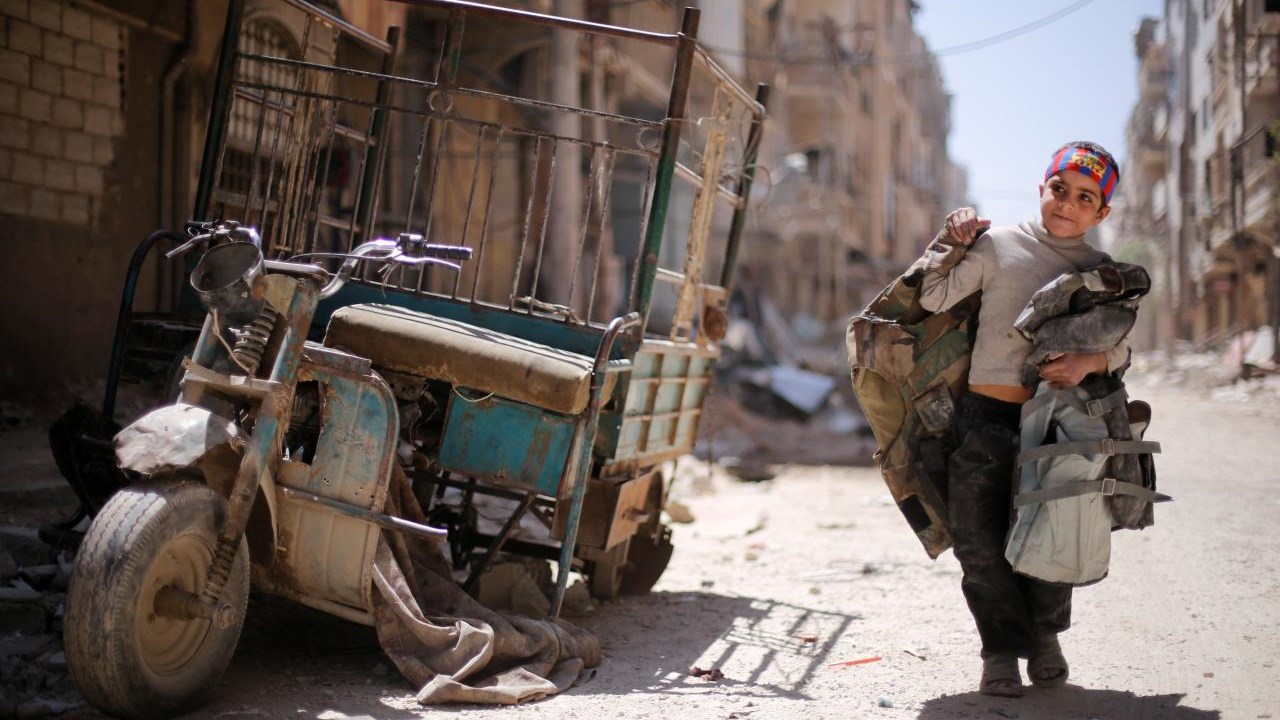 Υπερτριπλασιάστηκε ο αριθμός των εκτοπισμένων από τις συγκρούσεις στη νότια Συρία