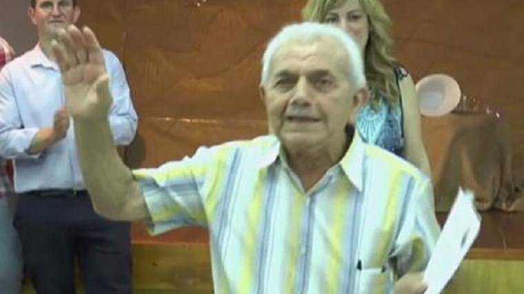 Ποτέ δεν είναι αργά – Πήρε απολυτήριο Γυμνασίου σε ηλικία 83 ετών