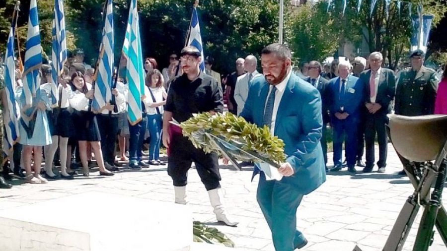 Αποδοκιμάστηκε o εκπρόσωπος της κυβέρνησης στην τελετή για την επέτειο απελευθέρωσης της Δράμας- ΒΙΝΤΕΟ