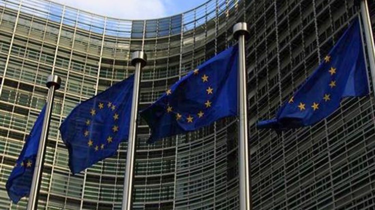 Η Κομισιόν εναντίον της Πολωνίας για χειραγώγηση της ανεξαρτησίας της Δικαιοσύνης