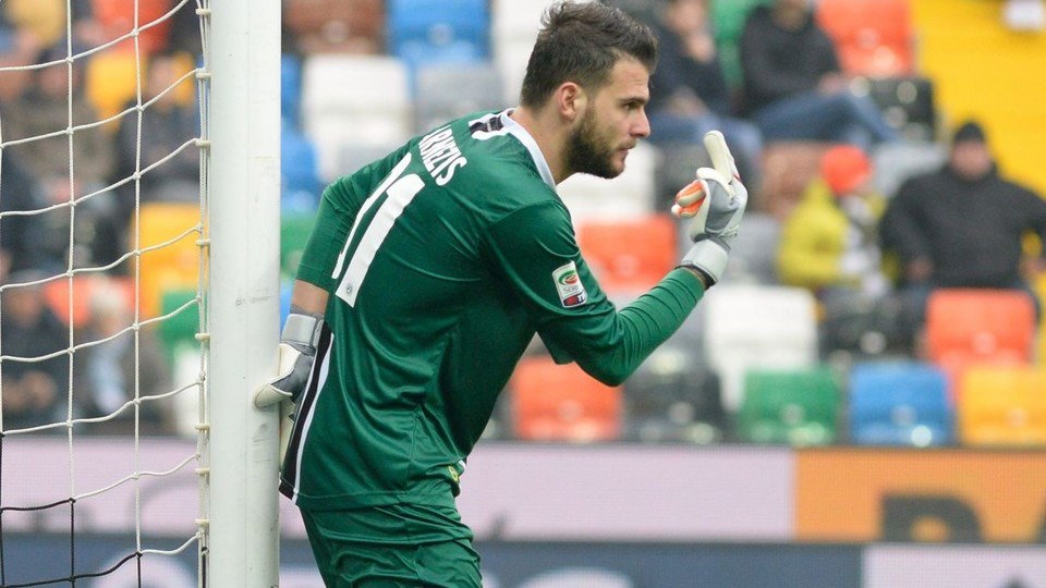 Σούπερ μεταγραφή για τον Ορέστη Καρνέζη