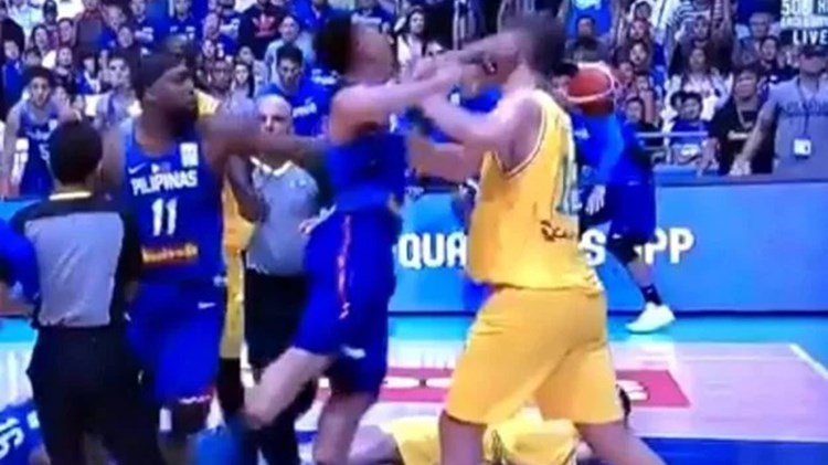 Σε αγώνα μποξ μετατράπηκε… η μπασκετική αναμέτρηση ανάμεσα στις Φιλιππίνες και την Αυστραλία – ΒΙΝΤΕΟ