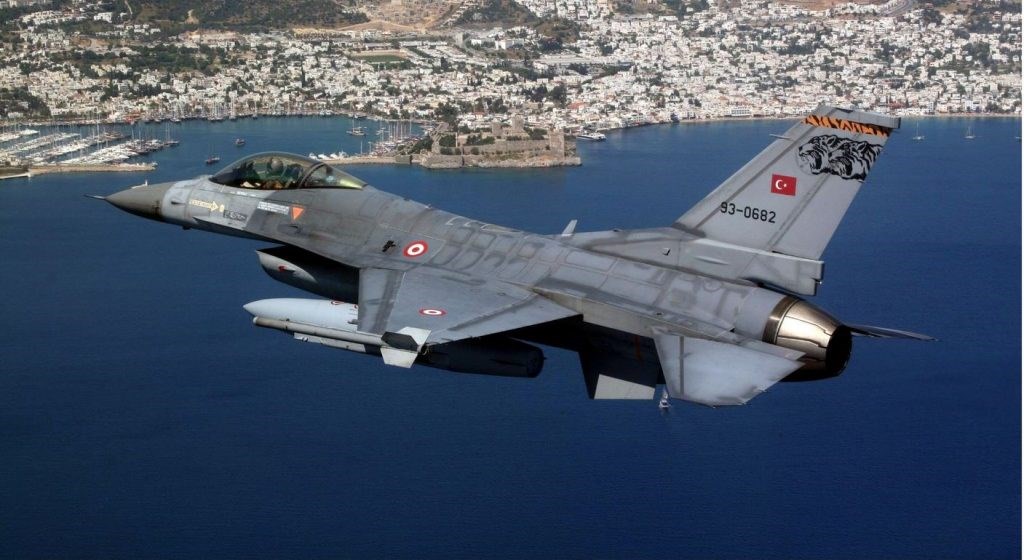 Επανήλθαν στις προκλήσεις οι Τούρκοι μετά την εκλογή Ερντογάν – Σκληρές αερομαχίες και μια εμπλοκή πάνω από το Αιγαίο – ΒΙΝΤΕΟ