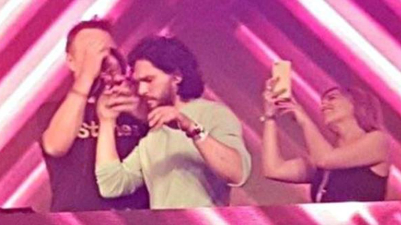 Το αποχαιρετιστήριο πάρτι των πρωταγωνιστών του Game of Thrones και το αιματηρό τέλος της σειράς