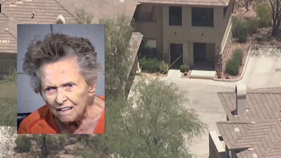 Έκρυψε τα πιστόλια στη ρόμπα της και σκότωσε τον γιο της επειδή ήθελε να τη βάλει σε γηροκομείο