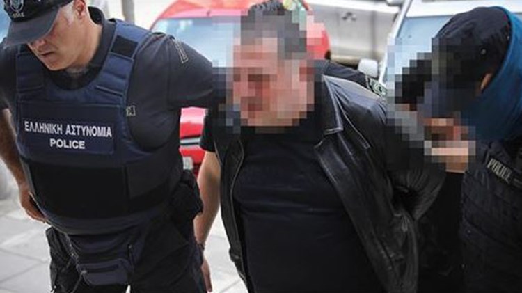 Το «Λίπος» εκδίδεται στη Γαλλία, αλλά θα επιστρέψει