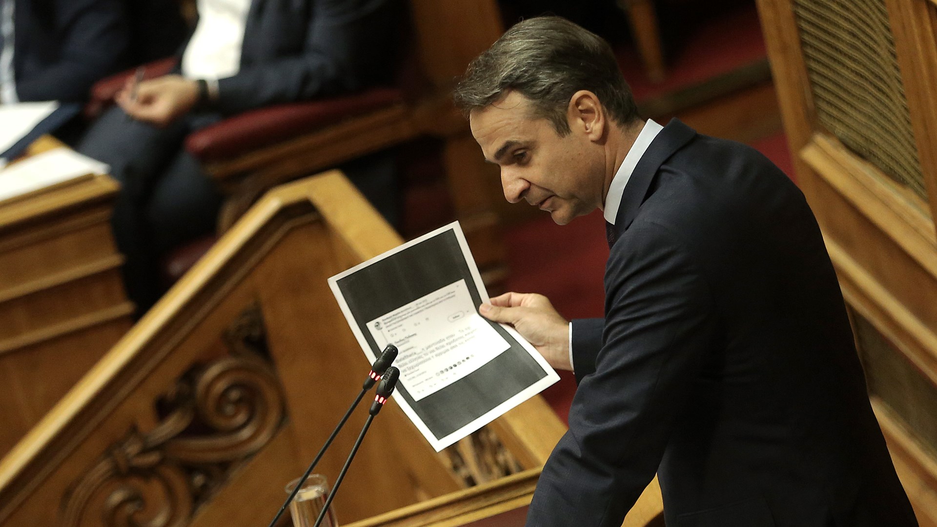 Μητσοτάκης: Μιλάτε για σεβασμό στους συνταξιούχους – Εσείς δεν κόψατε τις συντάξεις; Τους έχετε ξεφτιλίσει και τους κοροϊδεύετε – ΒΙΝΤΕΟ