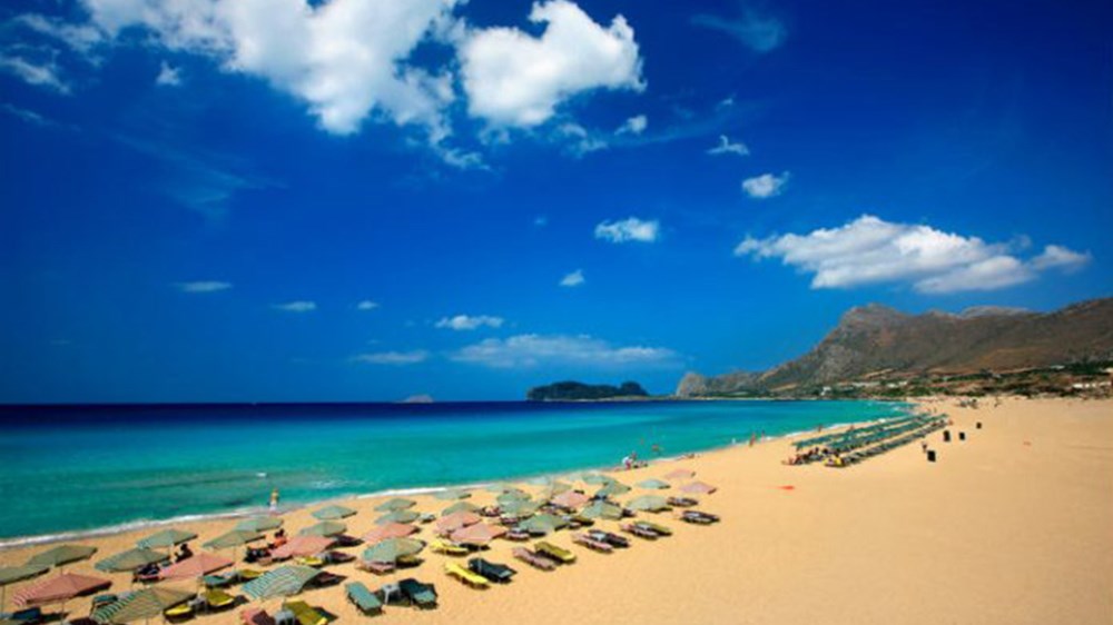 Θεά – Της φάνηκε ακριβή η ομπρέλα στα Φαλάσαρνα και δεν φαντάζεστε τι έκανε… – ΦΩΤΟ