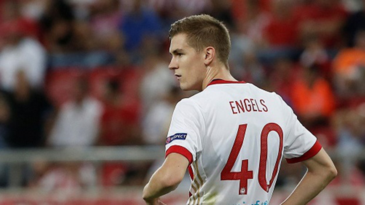 Η καζούρα του Ένγκελς στον Κούτρη -ΦΩΤΟ